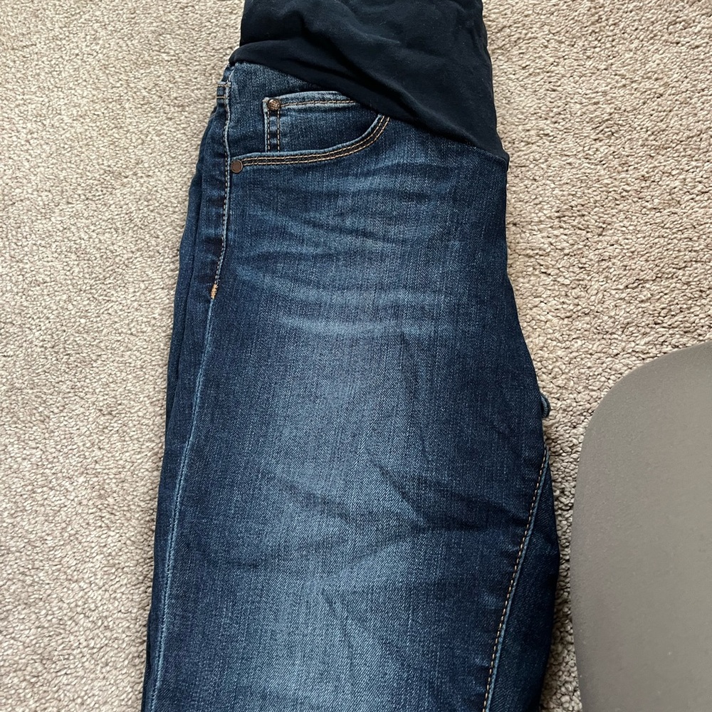 Maternity jeans 25